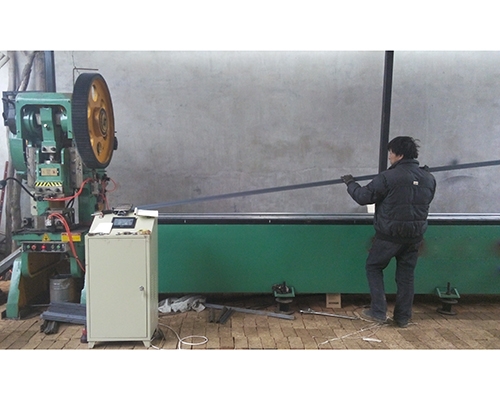 泸州数控角钢法兰生产线展示